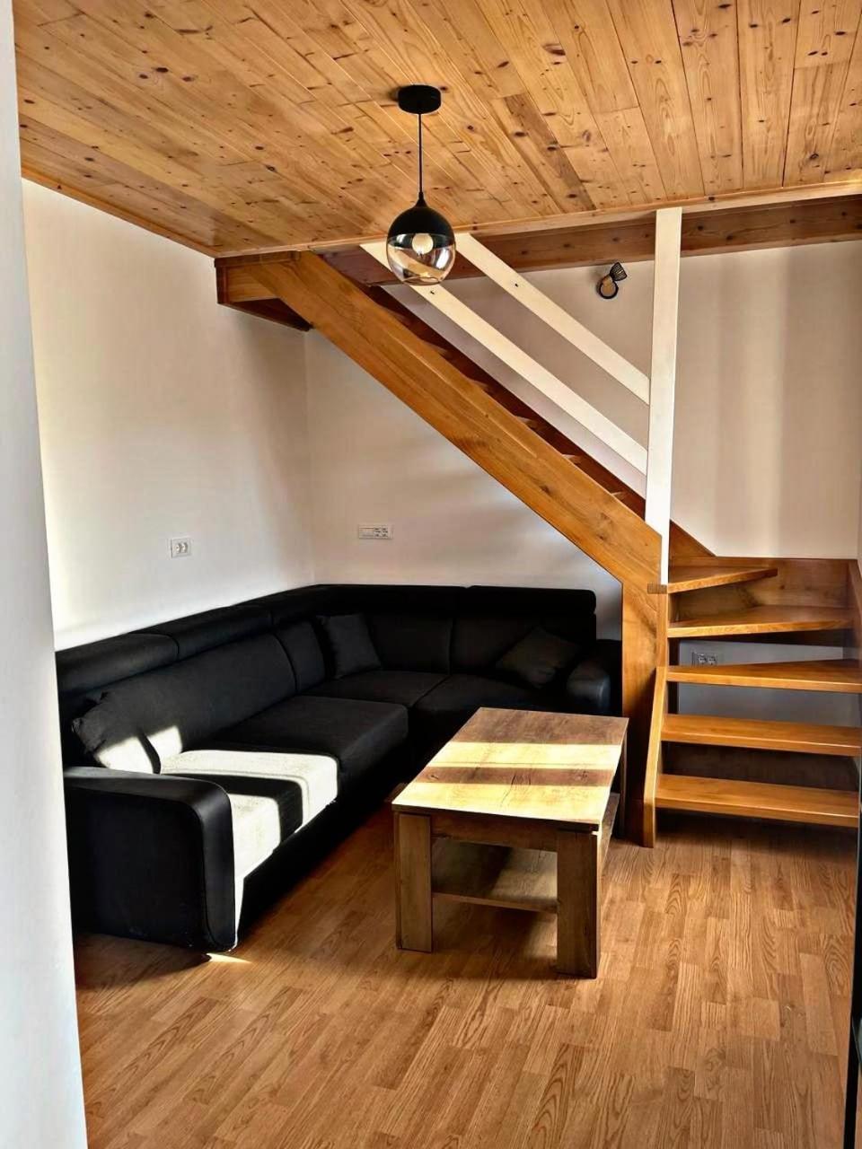 Amani Modern Apartment Lumbarda Kültér fotó